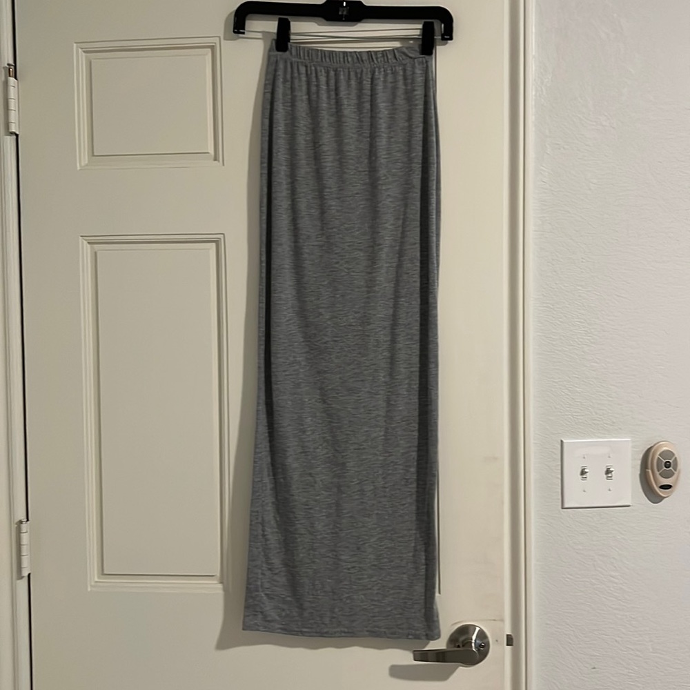 Tight jersey skirt